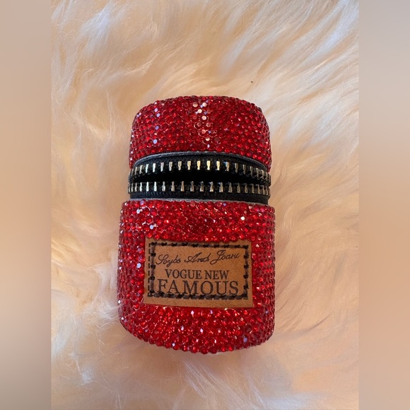 NWOT Red crystal key/change holder - Picture 4 of 5